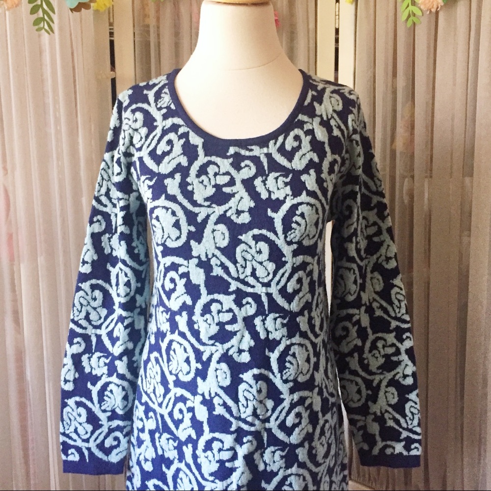 Orange Fashion Village Women’s Blue Damask Sweater Size S/M
